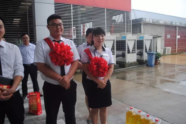 天嬌集團(tuán)一汽豐田（邵陽華運通）4S店優(yōu)秀員工表障大會（2016年7月份）