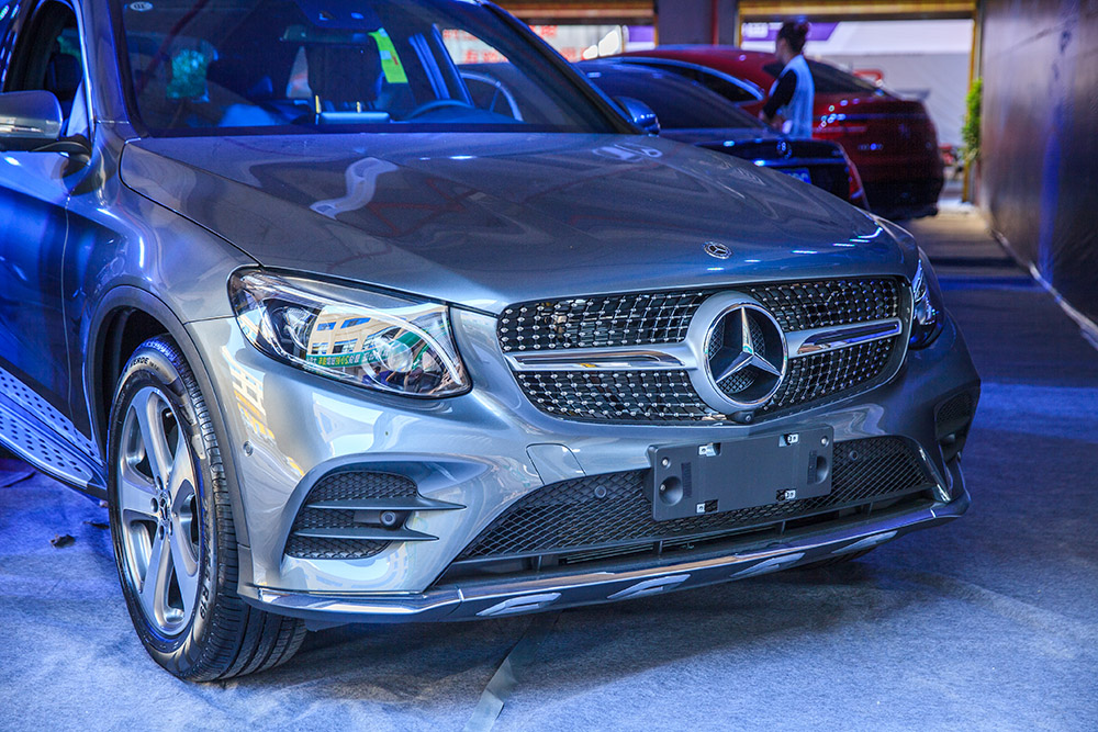 【車展第一天】遇到那個TA，放棄蘋果8......