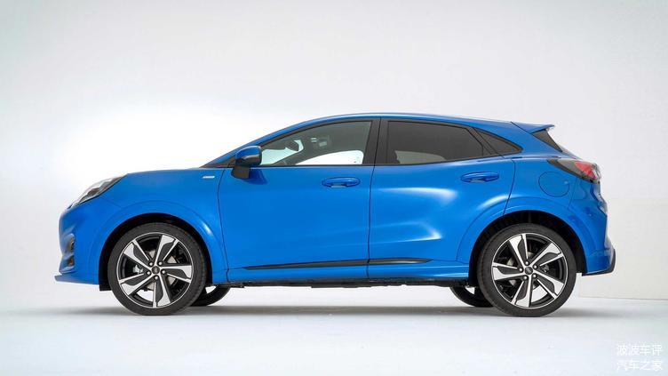 福特發(fā)布PUMA小型SUV官圖，歐式風(fēng)格，造型很有柔和感