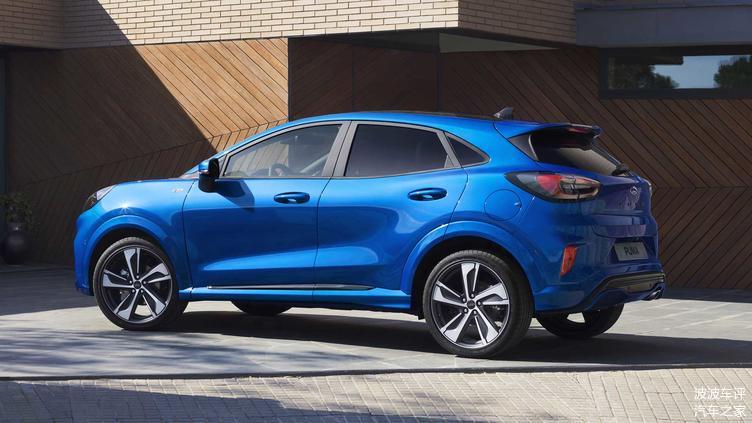 福特發(fā)布PUMA小型SUV官圖，歐式風(fēng)格，造型很有柔和感