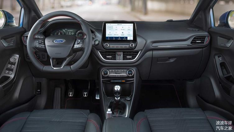 福特發(fā)布PUMA小型SUV官圖，歐式風(fēng)格，造型很有柔和感