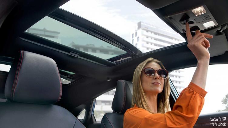 福特發(fā)布PUMA小型SUV官圖，歐式風(fēng)格，造型很有柔和感