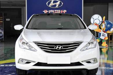 第八代索納塔海外反超凱美瑞，國內沖擊中高級新標準