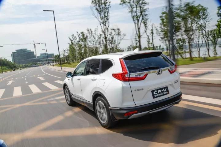 全新一代CR-V 銳?混動領(lǐng)銜，東風(fēng)Honda榮耀亮相武漢車展