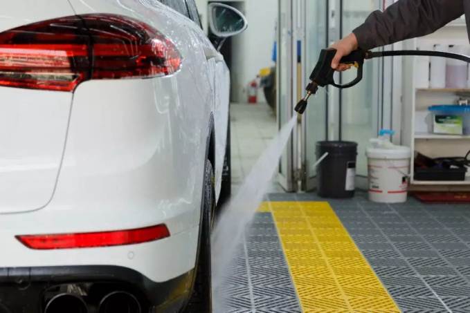 未雨綢繆，老司機(jī)教你高溫雨季養(yǎng)車妙招