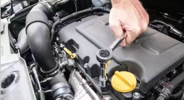 小長(zhǎng)假歸來(lái)，給愛(ài)車做次安全檢查吧！