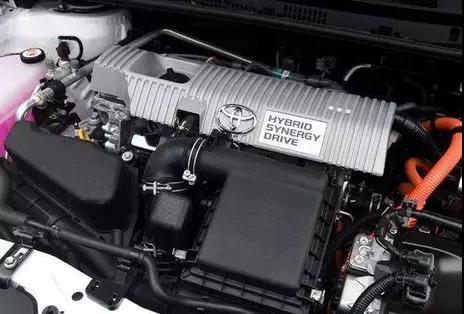 天氣轉(zhuǎn)冷，保養(yǎng)哪些零部件可以預防愛車生病？