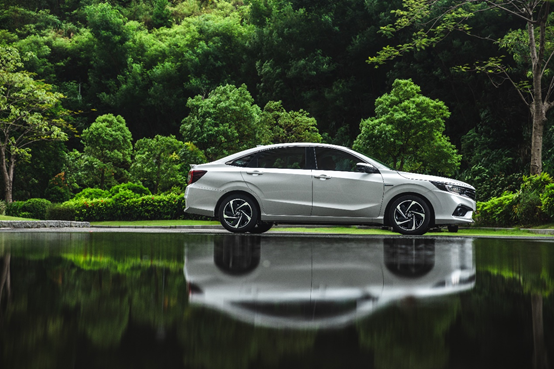 媒體視角丨擁抱混動(dòng)時(shí)代，從一輛享域銳·混動(dòng)開始