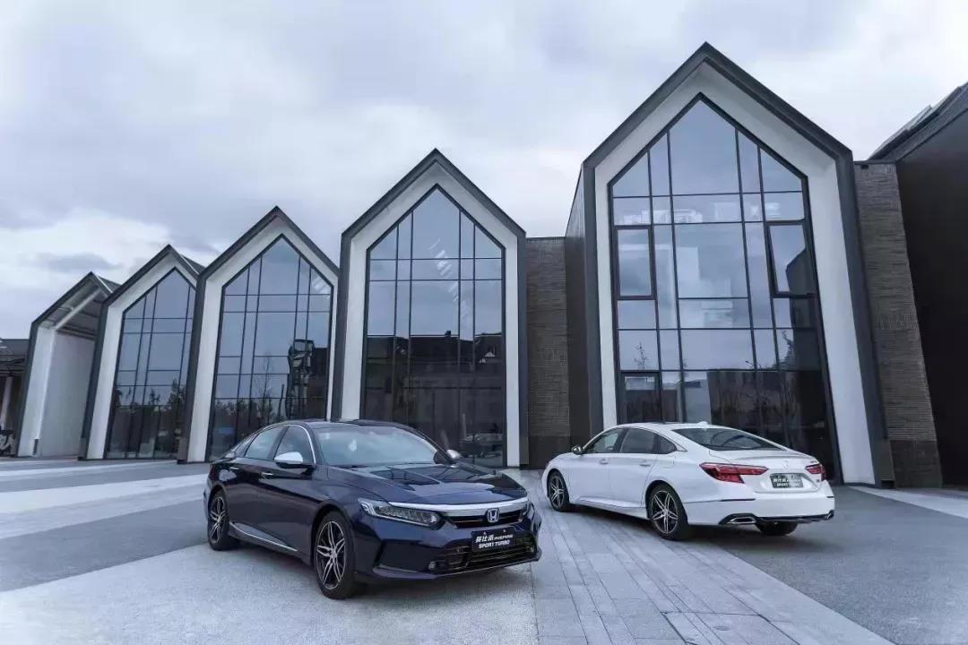 媒體視角 | 如果說“內涵，永不過時”，英仕派當是最佳之選