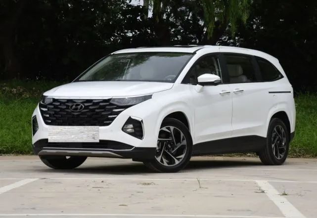 還看啥傳祺M8，現(xiàn)代庫斯途2.0T動(dòng)力，16.98萬起，軸距超3米