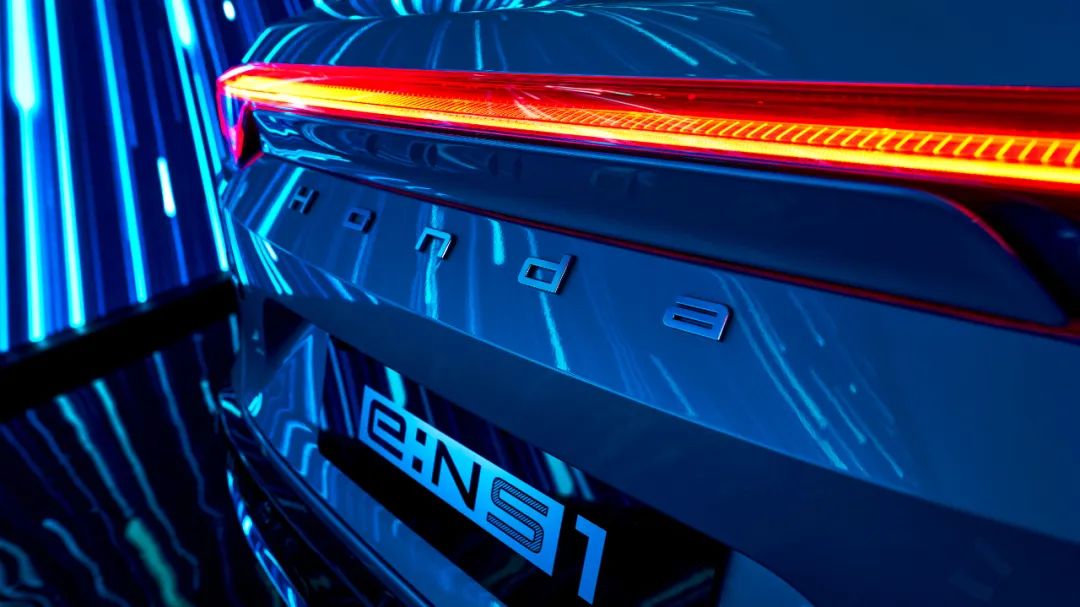 e:NS1，極致色彩美學(xué)的造夢家！