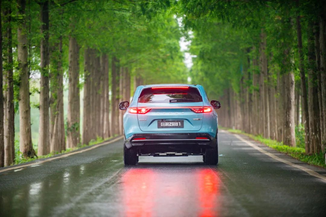 試駕路上的這些美景，我不允許你沒看到！