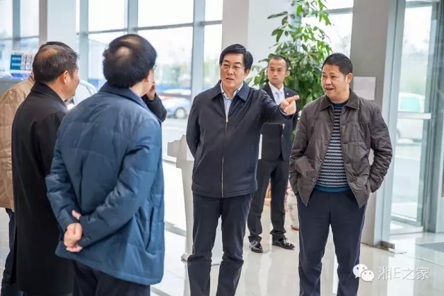 邵陽副市長周國利現(xiàn)場調(diào)度天嬌國際汽車城項目建設