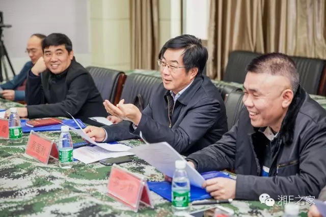 邵陽副市長周國利現(xiàn)場調(diào)度天嬌國際汽車城項目建設